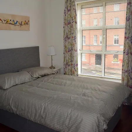 شقة 2 Bedroom Near Historical Christchurch