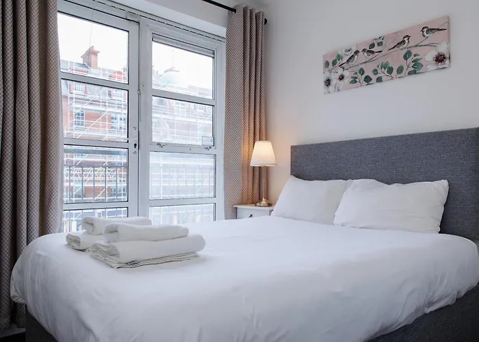 2 Bedroom Near Historical Christchurch Апартаменты Дублин